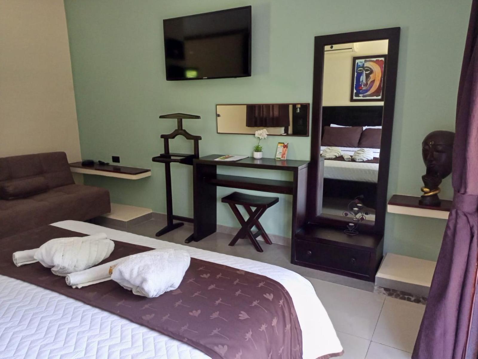 Terra Luna Lodge Тена Экстерьер фото
