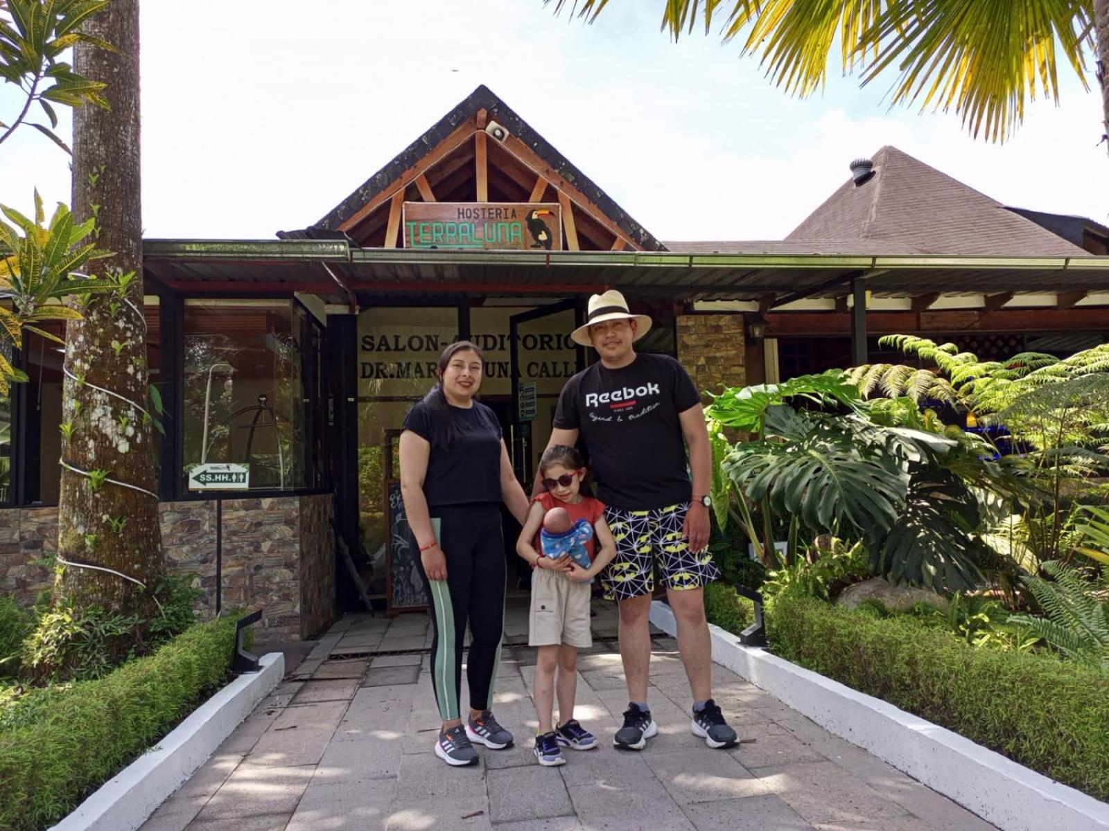 Terra Luna Lodge Тена Экстерьер фото